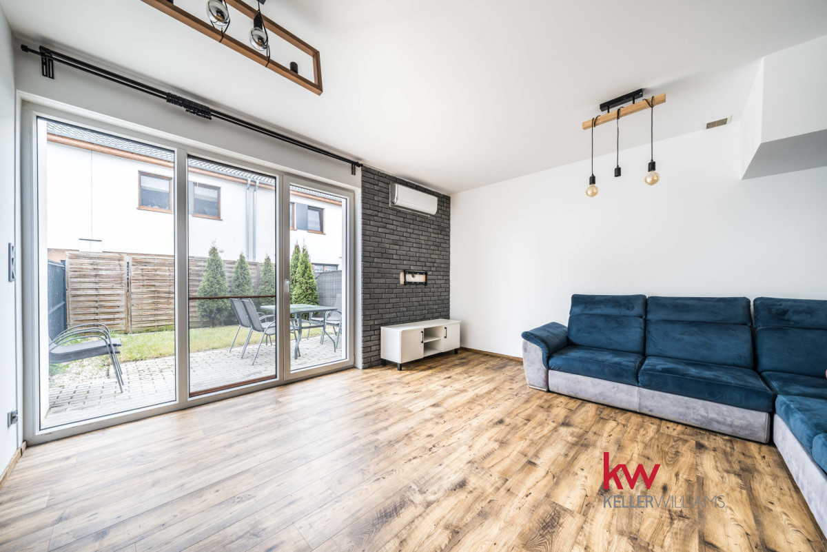 101928545 Urokliwy Dom Szeregowy w Dachowej