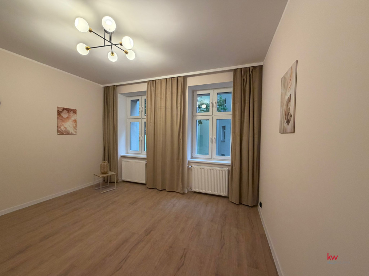 107699624 HISTORYCZNE STARE MIASTO | NOWOCZESNE STUDIO