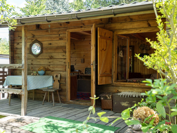Urokliwa działka ROD 362 m², domek bieszczadzkiki