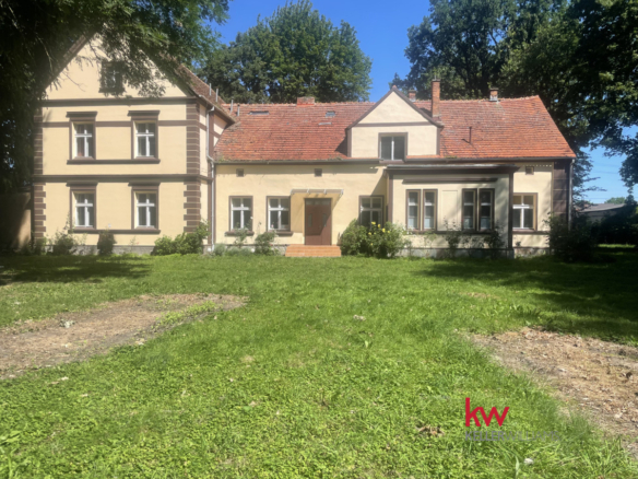 Dla inwestora lub prywatna rezydencja z parkiem