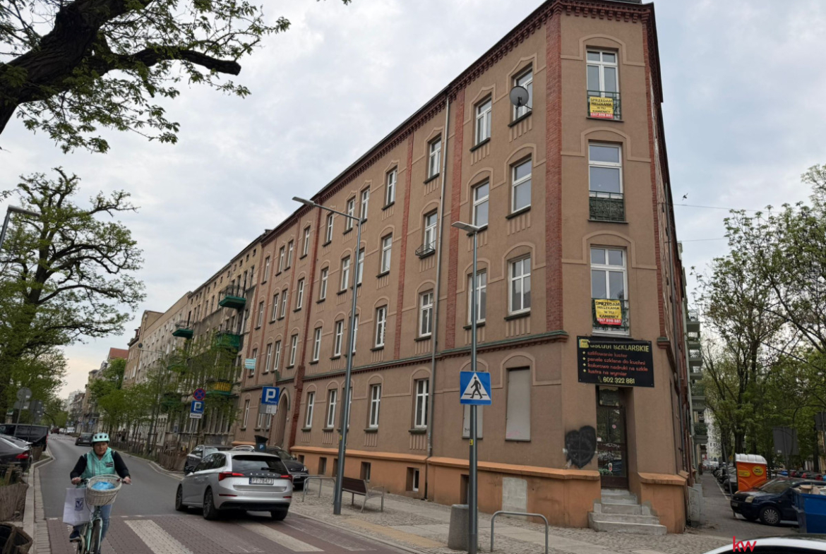 2 POKOJE W ZREWITALIZOWANEJ KAMIENICY | ŁAZARZ