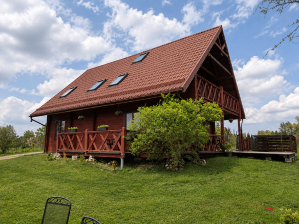 WYJĄTKOWY DOM – MAZURY, NAD JEZIOREM JUKSTY