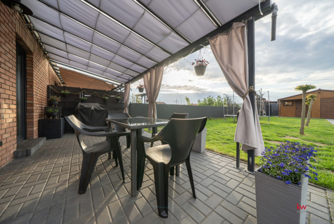 Dom w zabudowie dwulokalowe – 77,76m , z pięknym t