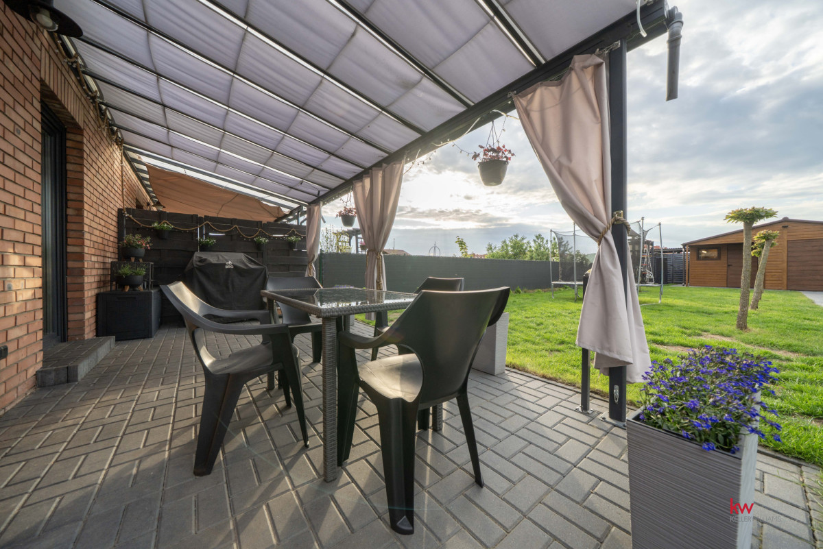 108531647 Dom w zabudowie dwulokalowe – 77,76m , z pięknym t