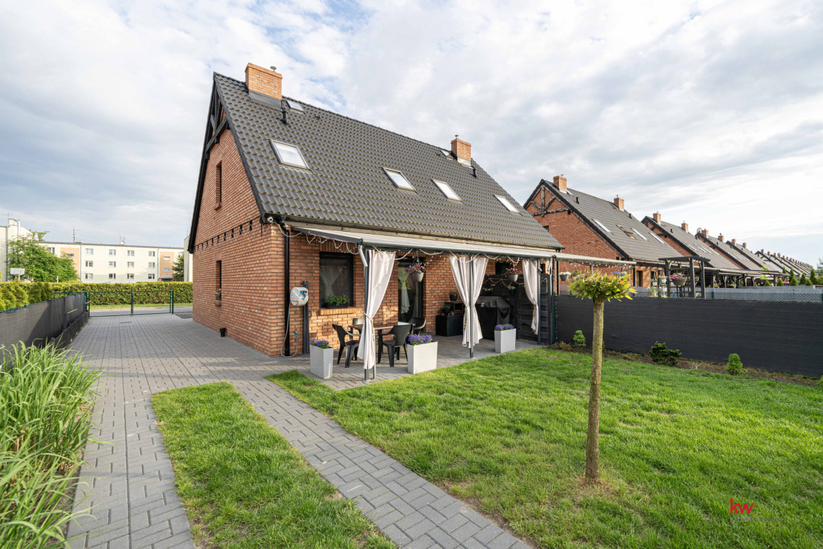 108531656 Dom w zabudowie dwulokalowe – 77,76m , z pięknym t