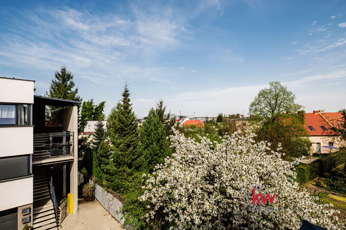 90863855 Mieszkanie 3-pokojowe z balkonem i garażem