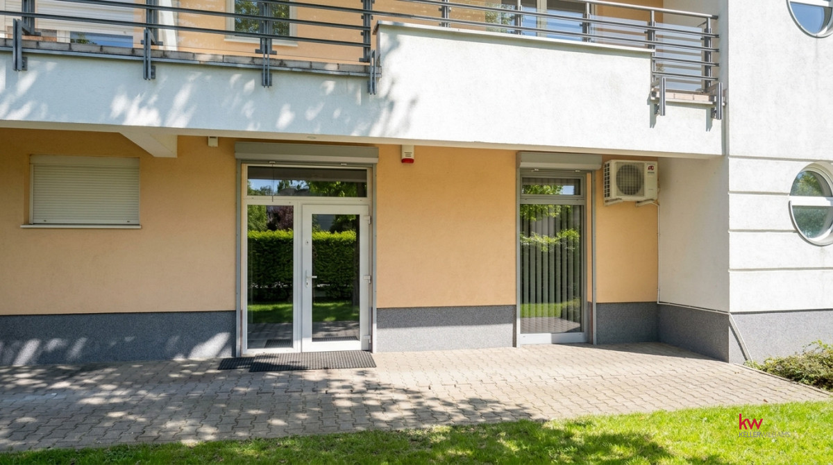 107137550 Lokal Użytkowy Z Miejscem W Hali Garażowej