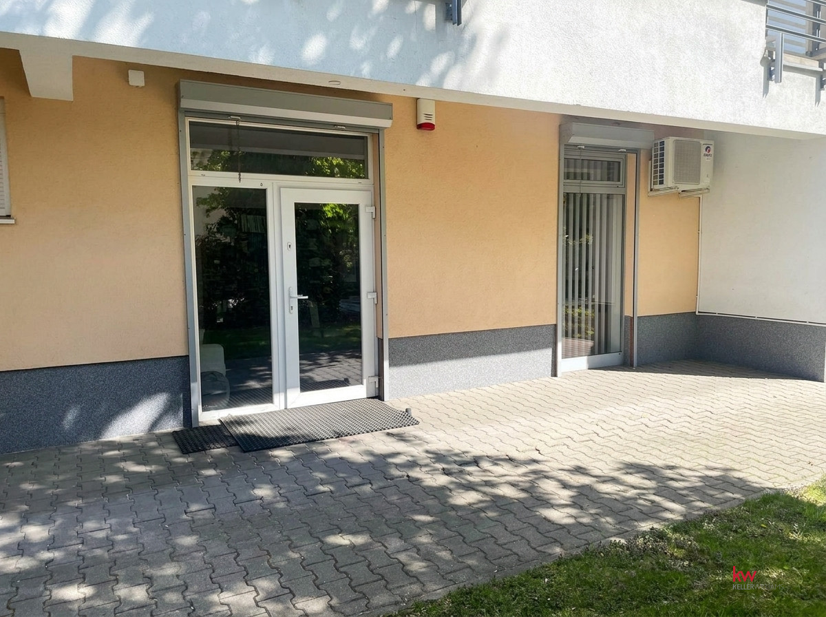 107137631 Lokal Użytkowy Z Miejscem W Hali Garażowej