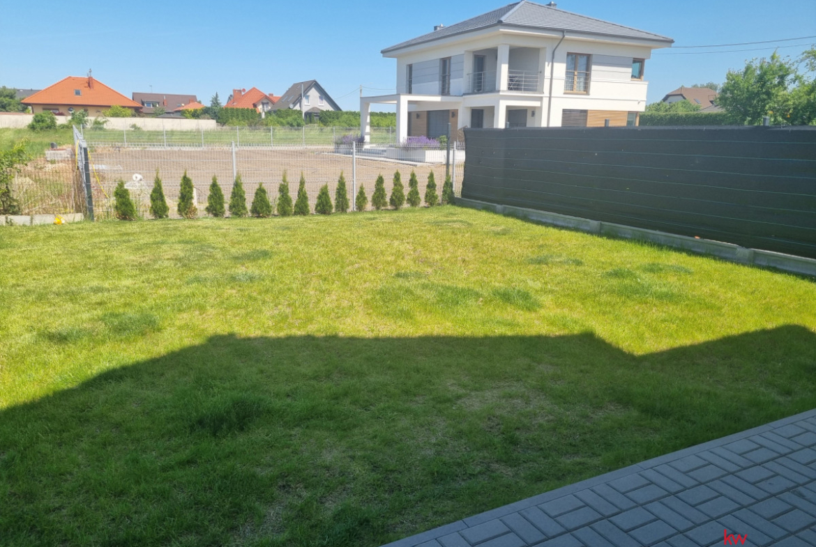 Dom 130 m2, wysoki standard, z ogrodem, garażem