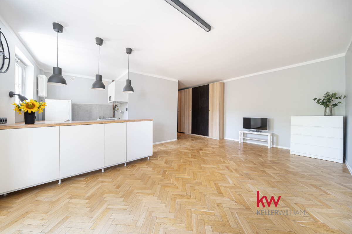 111035021 Mieszkanie 4 pokojowego z balkonem i piwnicą