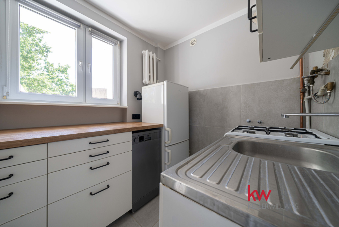 Mieszkanie 4 pokojowego z balkonem i piwnicą