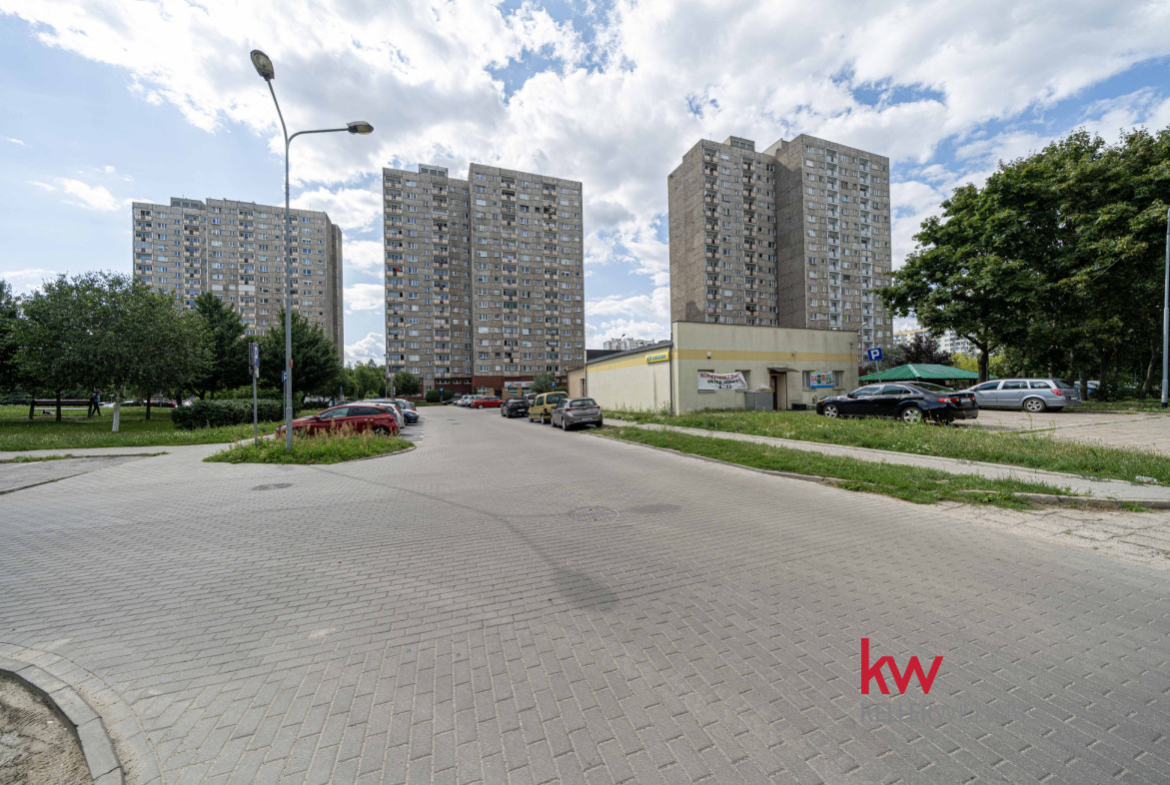 Dwa niezależne pokoje 48,80 m2 Orła Białego