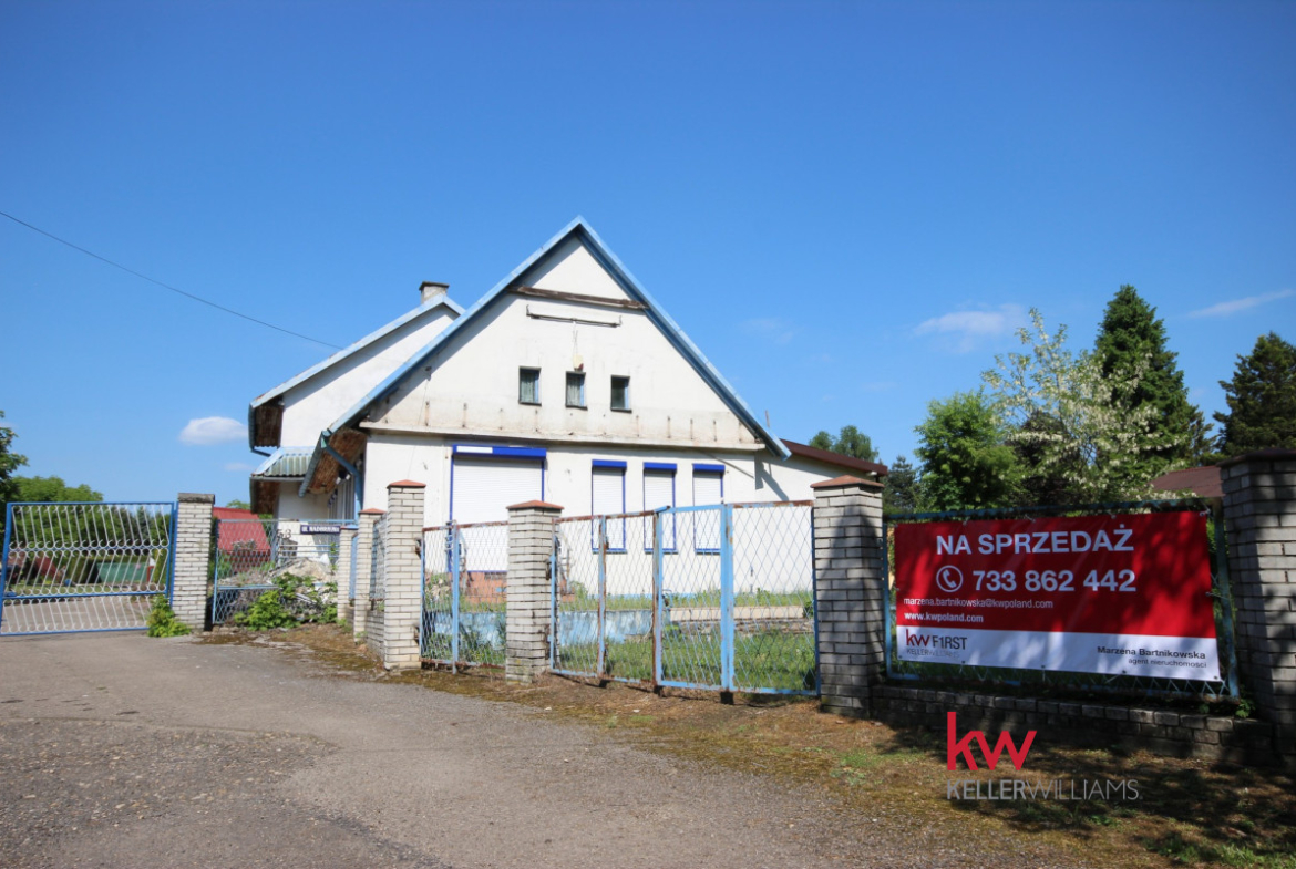 Budynek /Zalew Przeczycki z dodatkową działką