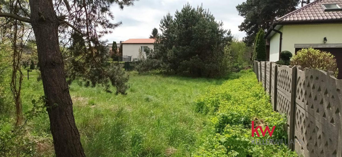 Działka zabudowana 2806m2