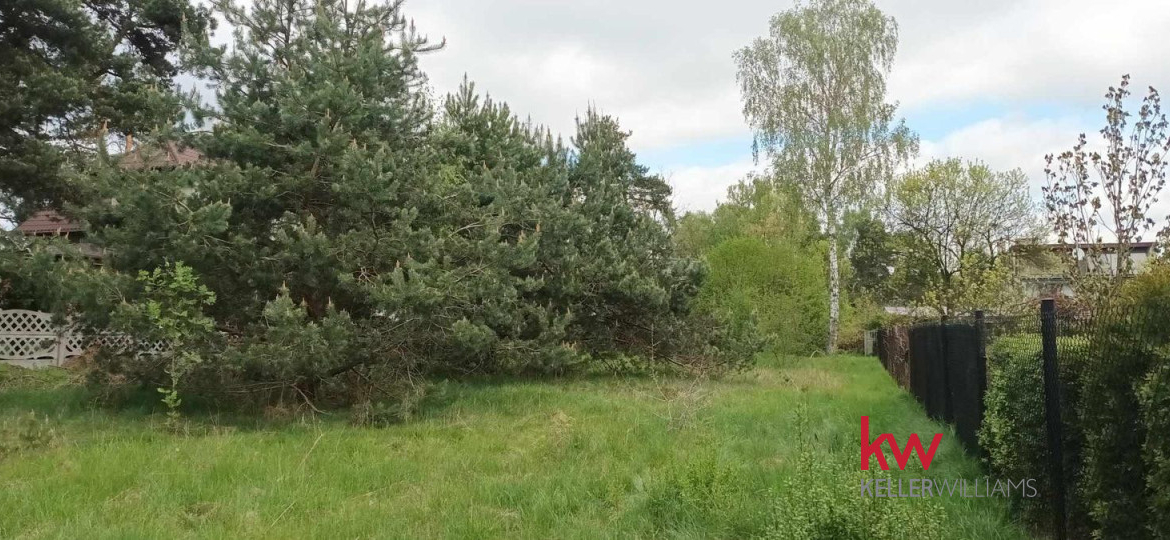 Działka zabudowana 2806m2