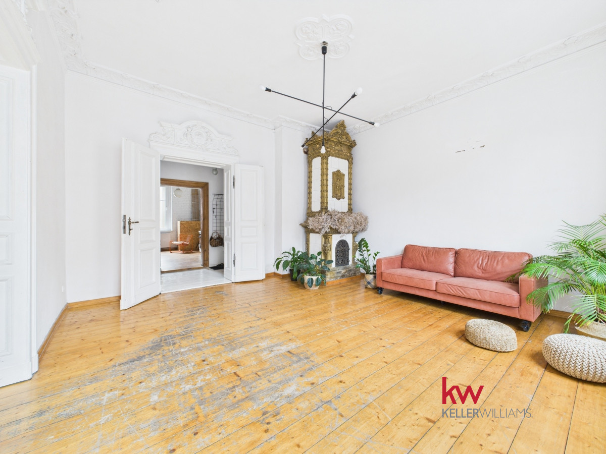 87630674 Nietuzinkowe mieszkanie w kamienicy M-3 WYNAJĘTE