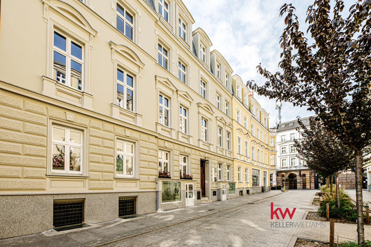 98454848 Przestronne w kamienicy 131,10 m2 centrum