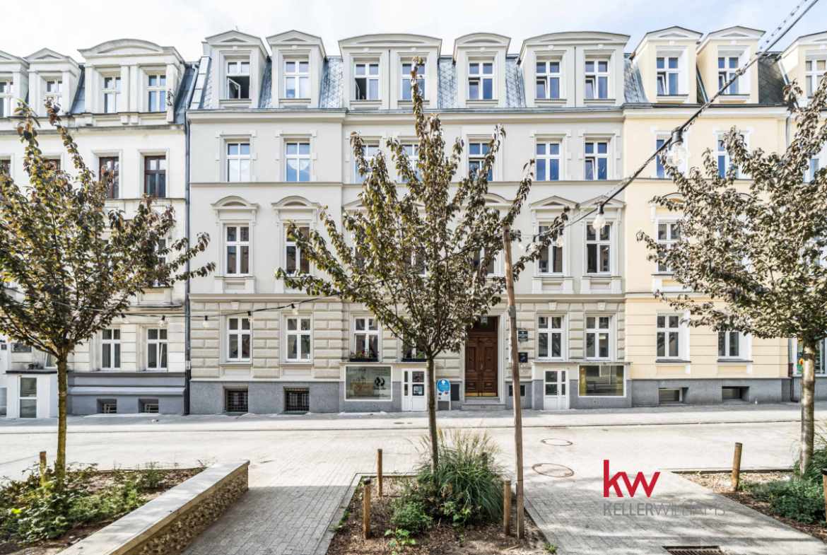 Przestronne w kamienicy 131,10 m2 centrum
