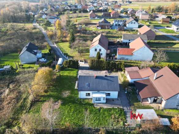 RUDNO: SOLIDNY DOM DLA DWÓCH RODZIN