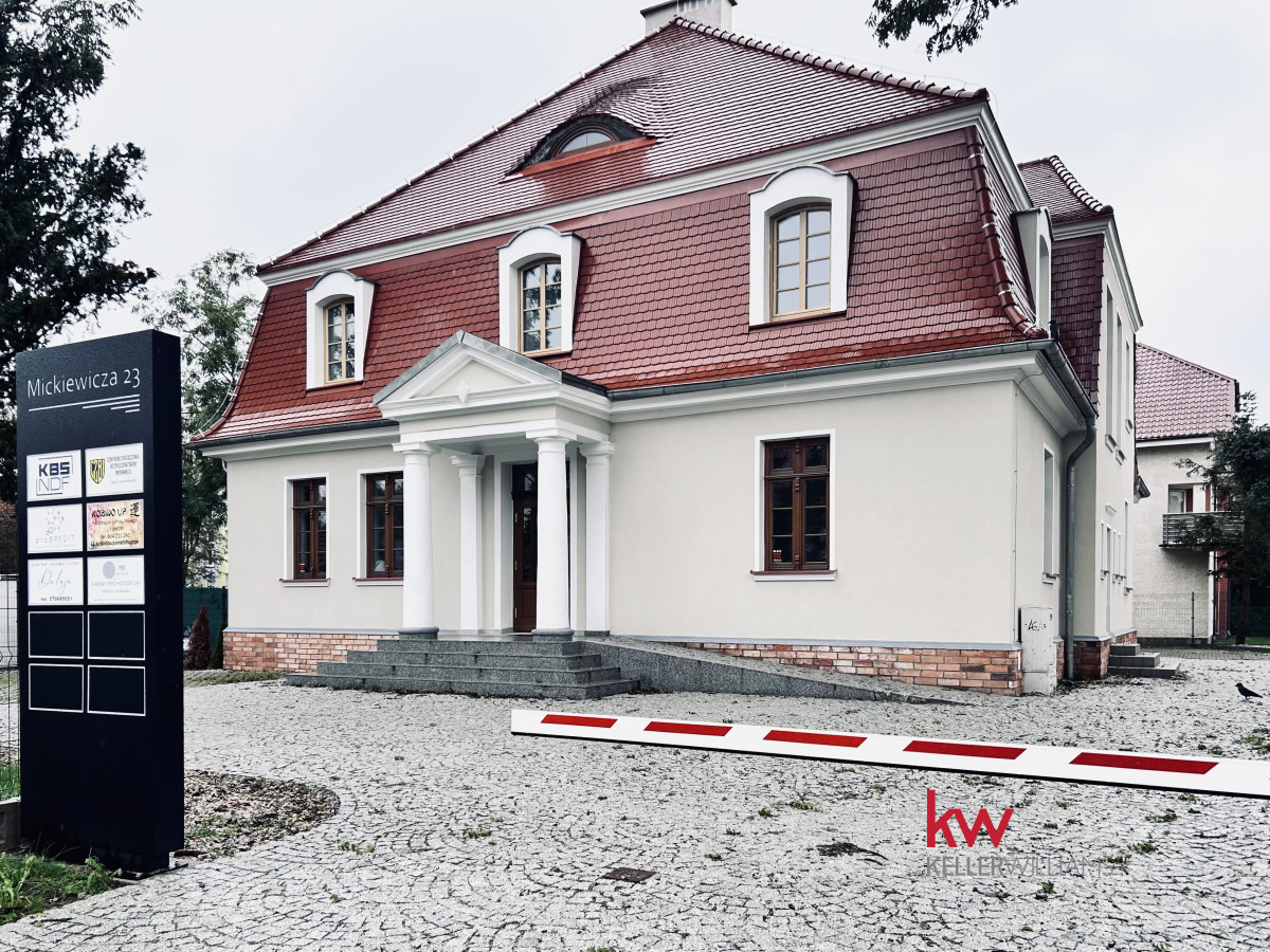 100796048 Na wynajem biuro w prestiżowym miejscu w Sztumie