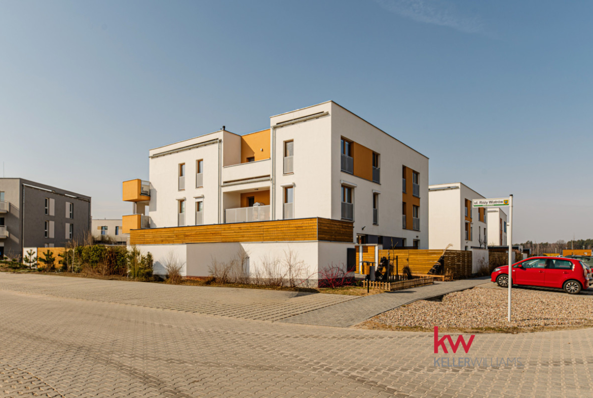 słoneczne mieszkanie m-3 DOPIEWIEC,  duży balkon