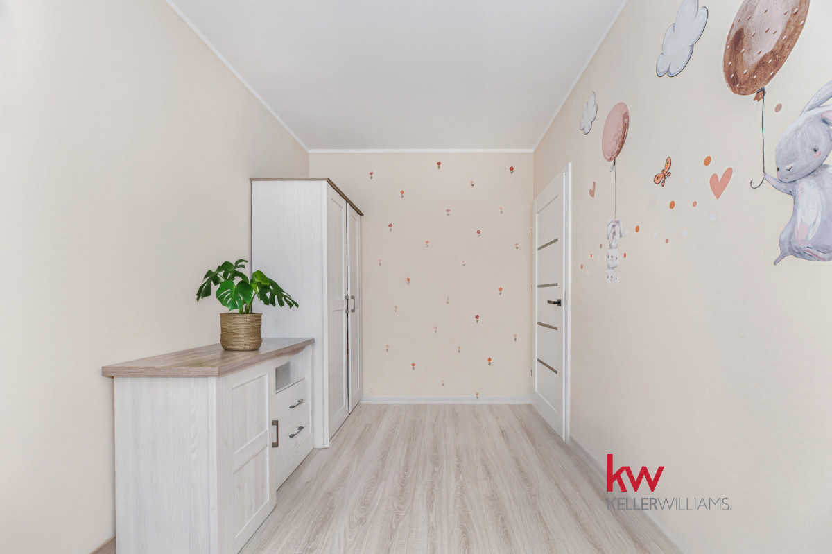 104805803 słoneczne mieszkanie m-3 DOPIEWIEC, duży balkon