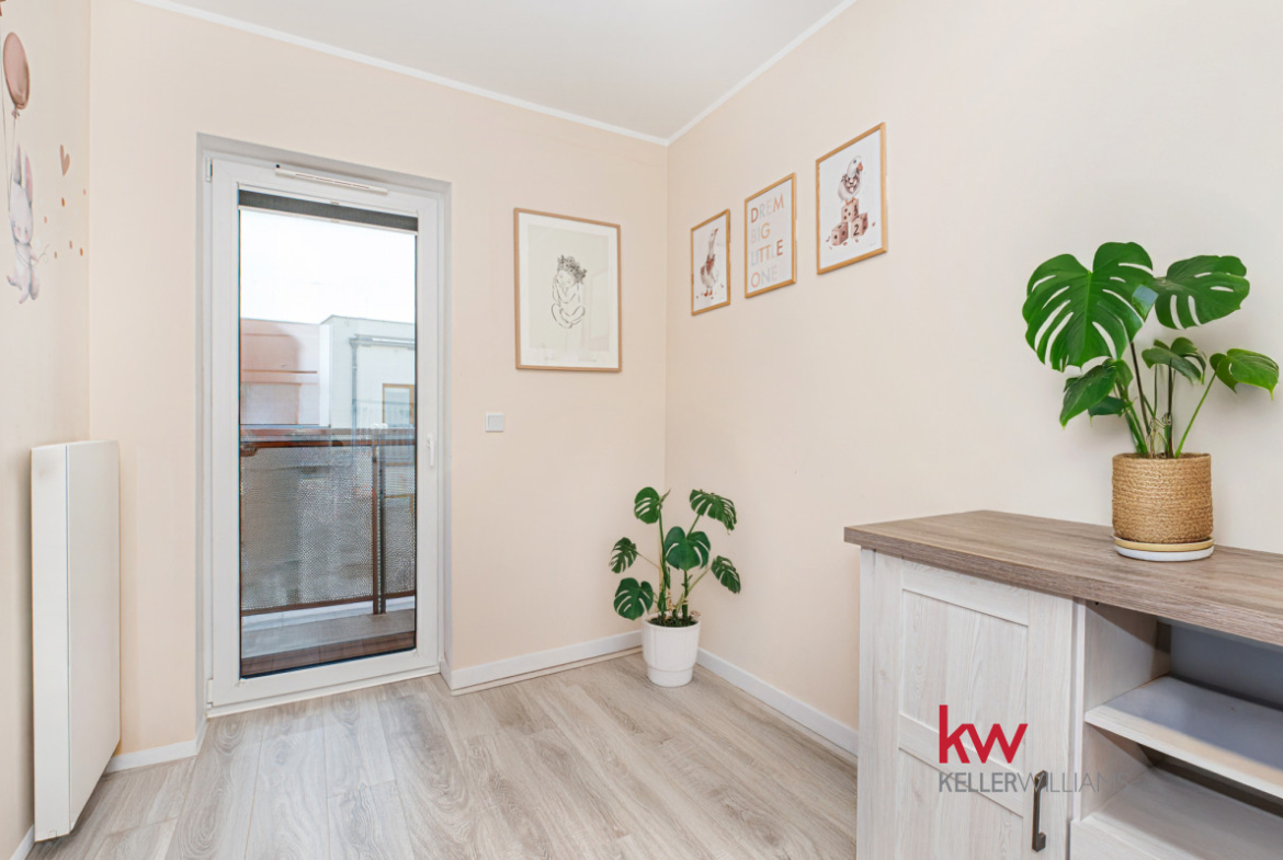 słoneczne mieszkanie m-3 DOPIEWIEC,  duży balkon