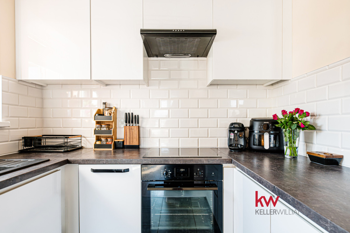 104805830 słoneczne mieszkanie m-3 DOPIEWIEC, duży balkon