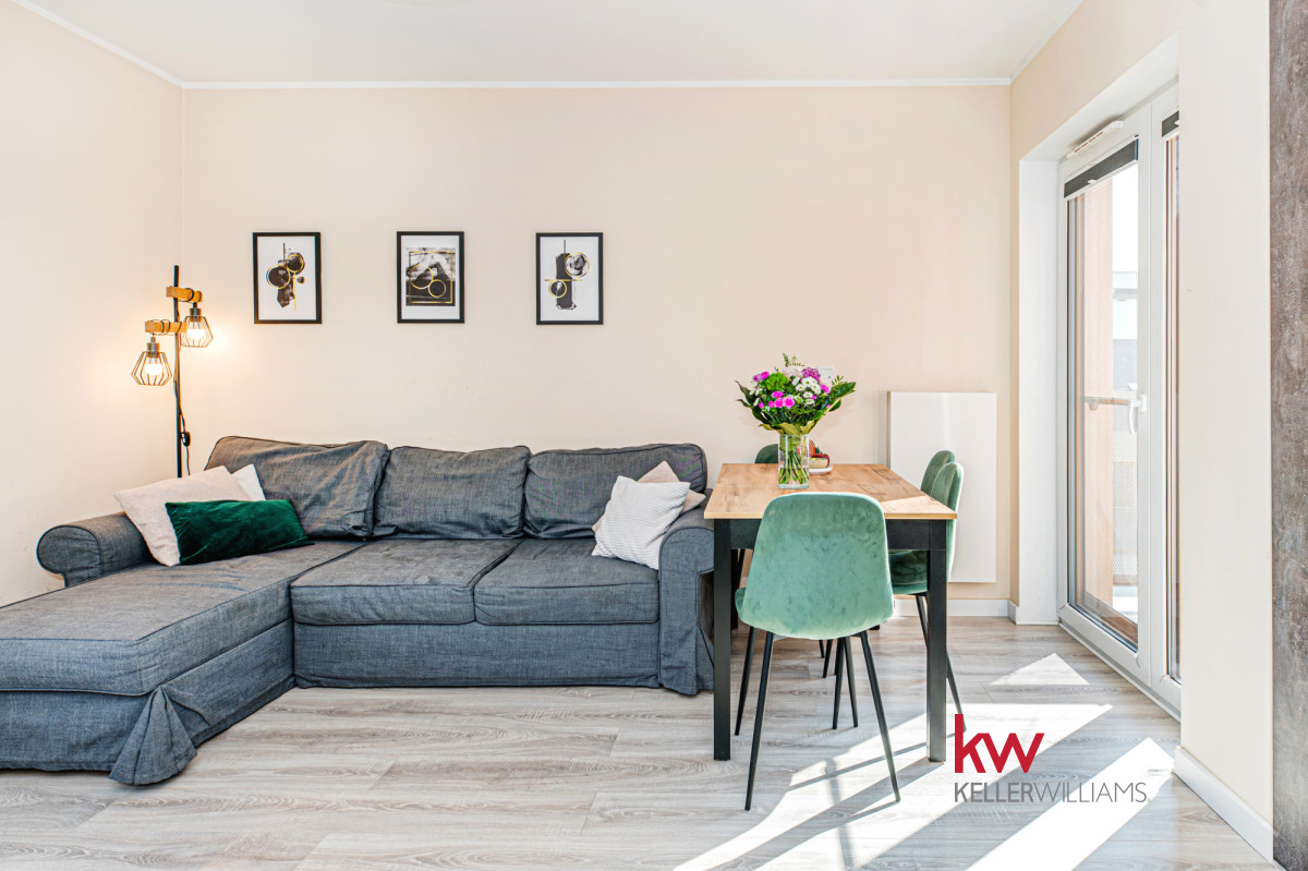 104805881 słoneczne mieszkanie m-3 DOPIEWIEC, duży balkon