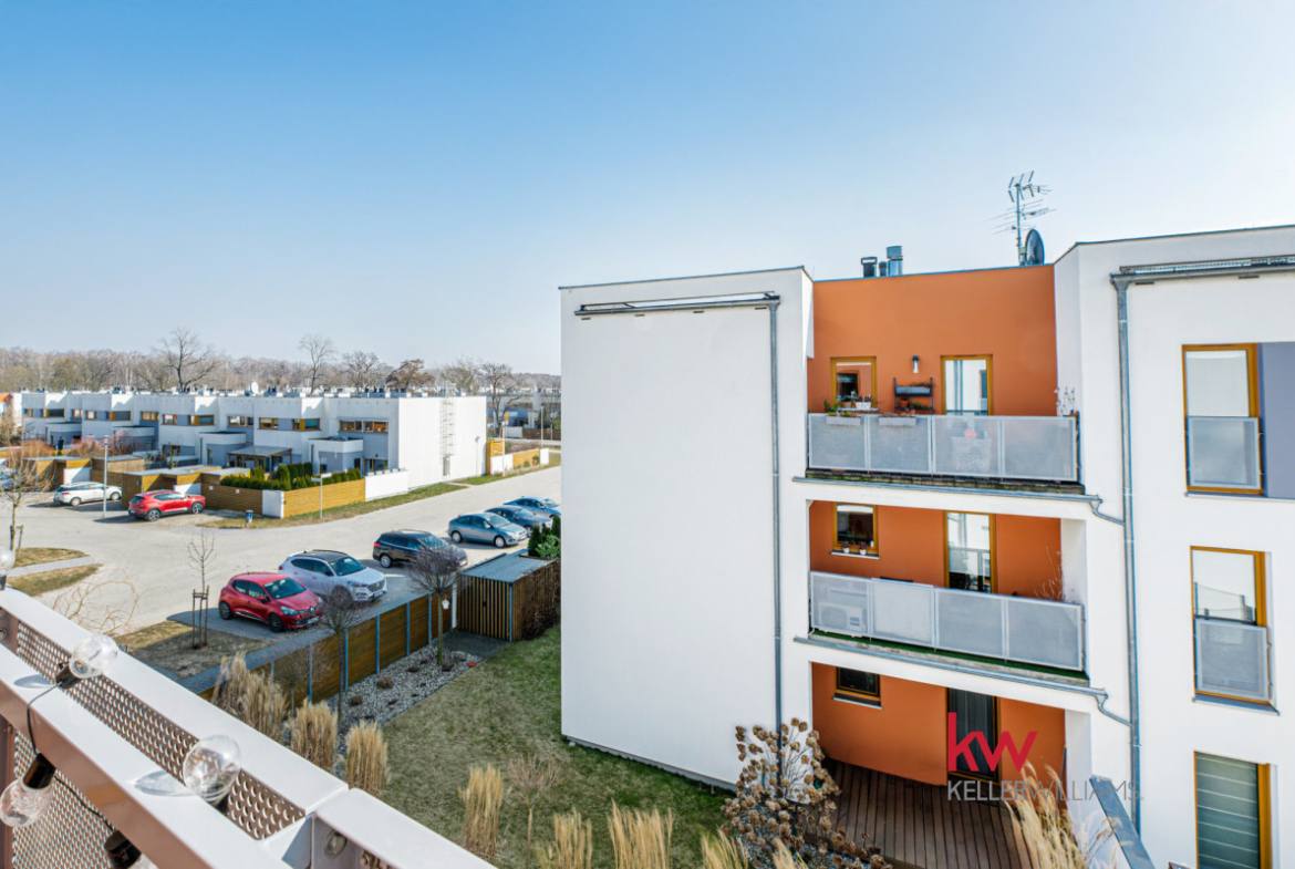 słoneczne mieszkanie m-3 DOPIEWIEC,  duży balkon