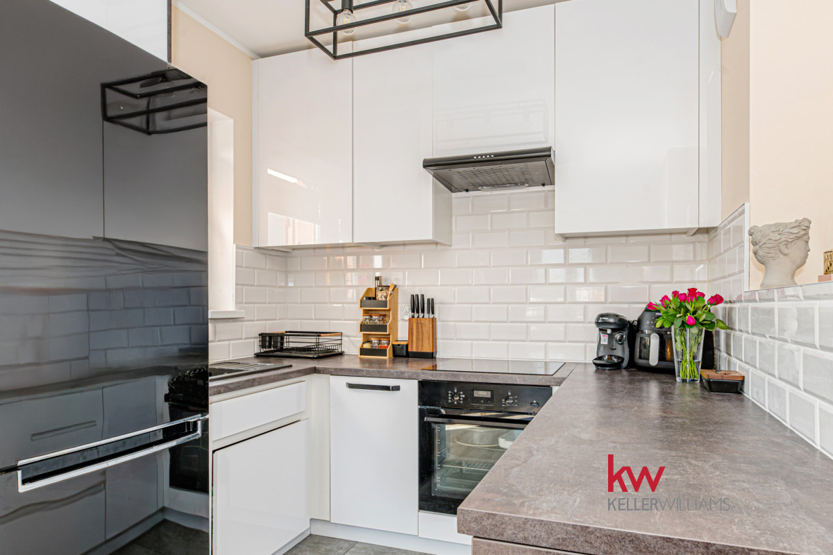 104805890 słoneczne mieszkanie m-3 DOPIEWIEC, duży balkon