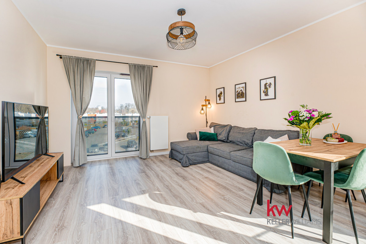 104805902 słoneczne mieszkanie m-3 DOPIEWIEC, duży balkon