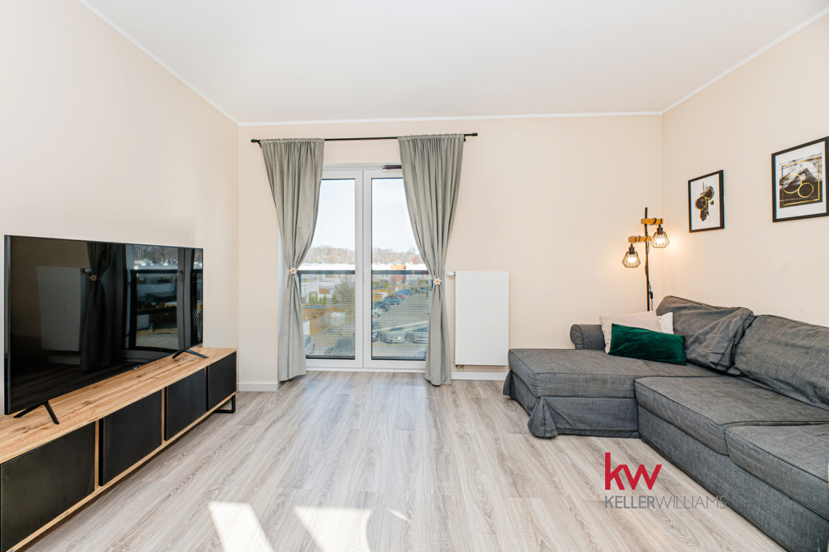 104805908 słoneczne mieszkanie m-3 DOPIEWIEC, duży balkon