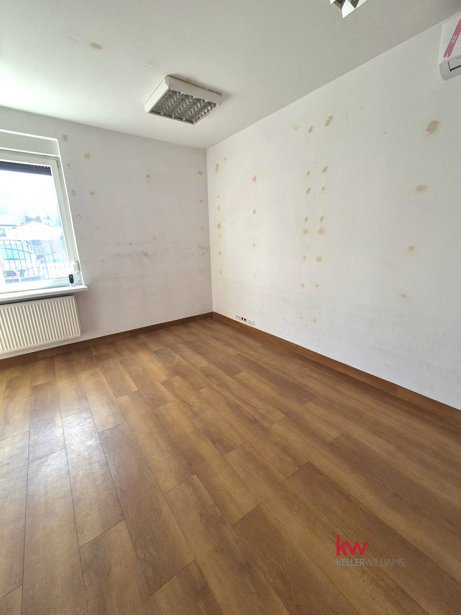 Niezależny budynek po wynajem 240-360 m²,