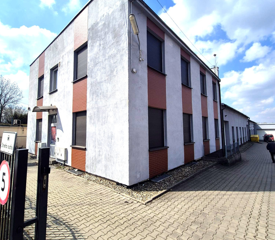 Niezależny budynek po wynajem 240-360 m²,