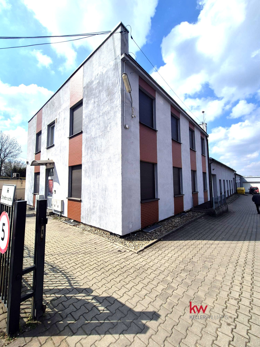 Niezależny budynek po wynajem 240-360 m²,