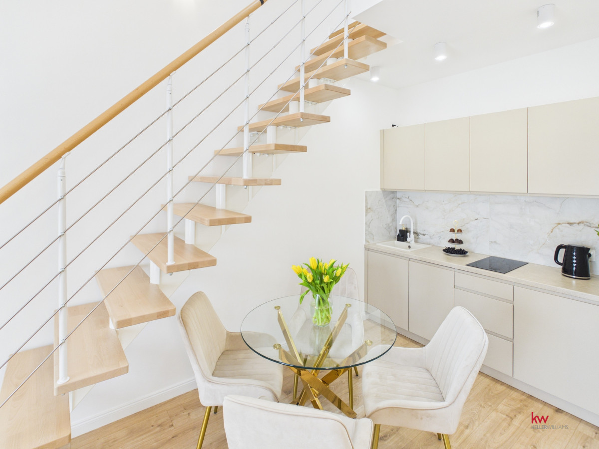 107225105 Ostatni dwupoziomowy apartament premium | -23% VAT