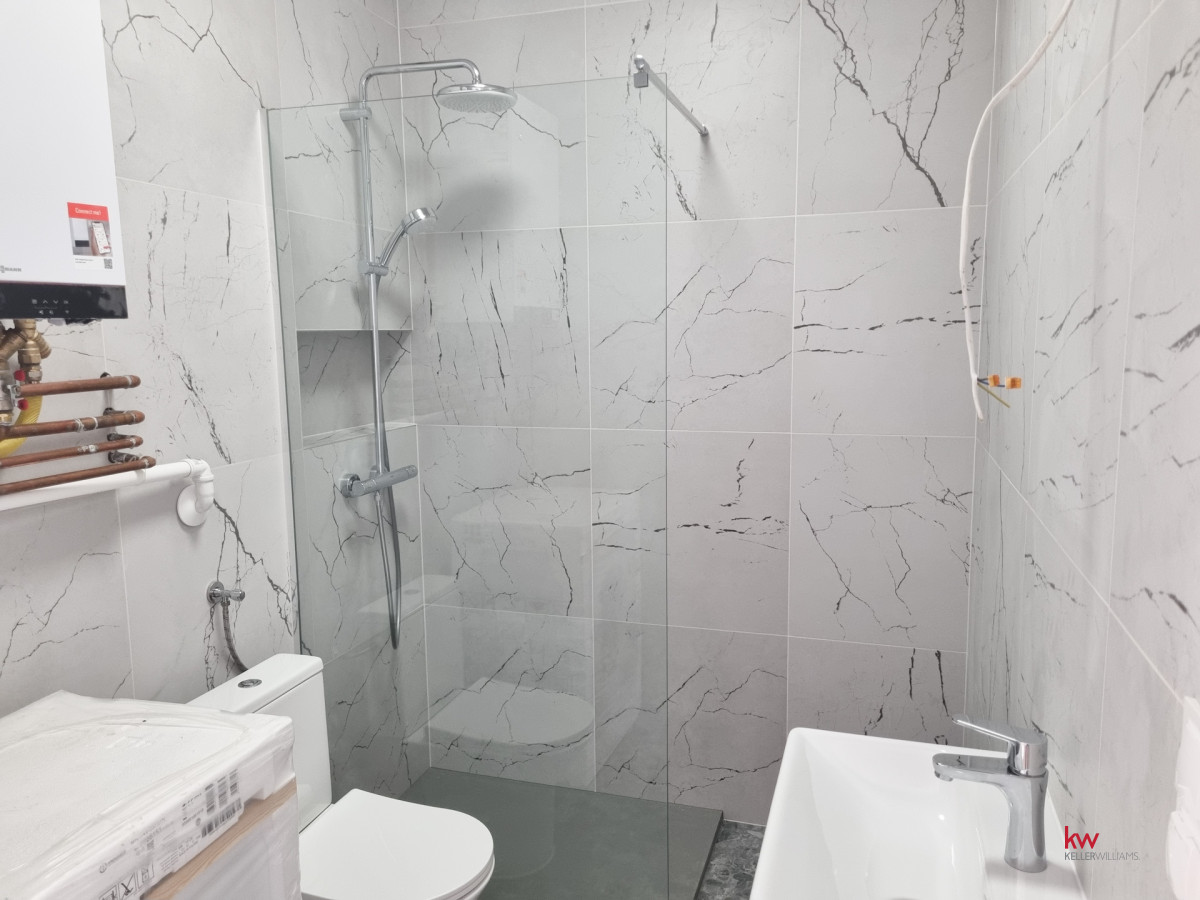107428295 Mieszkanie 4-pokoje 62 m2 I piętro