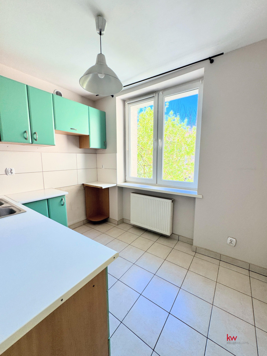 107484242 OKAZJA: Ustawna kawalerka w centrum Bytomia.