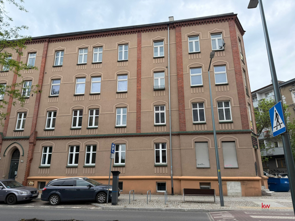 107585450 2 POKOJE W ZREWITALIZOWANEJ KAMIENICY | ŁAZARZ
