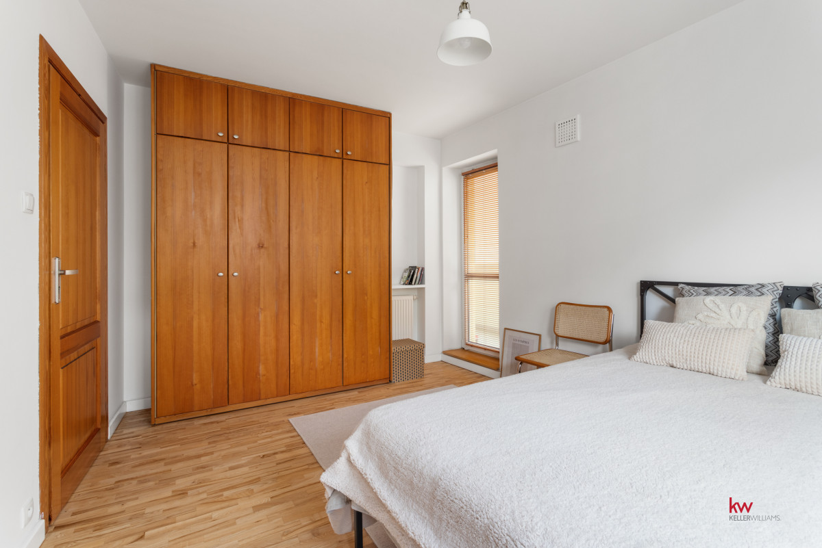 ATANER 2000-80,5 m²-Garaż + komórka-Os. Batorego