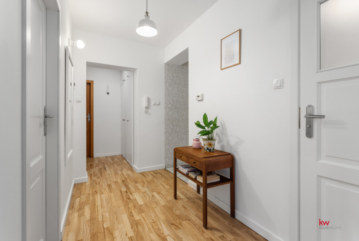 ATANER 2000-80,5 m²-Garaż + komórka-Os. Batorego