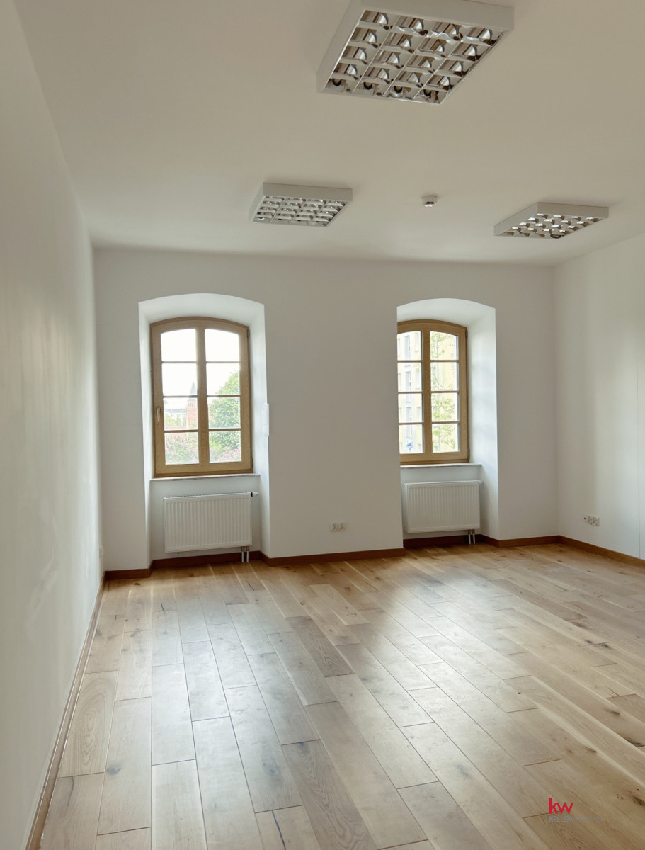 108259538 Na wynajem biuro w prestiżowym miejscu w Sztumie
