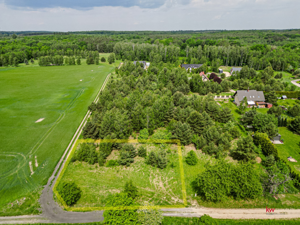 108306536 Działka budowlana Długa Goślina – 1098 m²