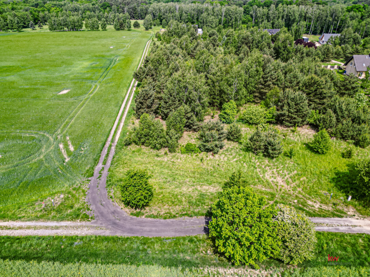 108306638 Działka budowlana Długa Goślina – 1098 m²