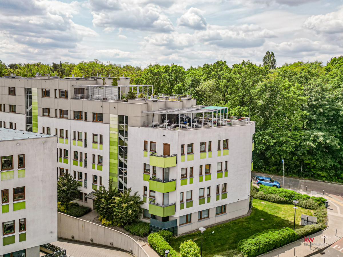 Apartament na skraju lasu | Taras na dachu – 17m²