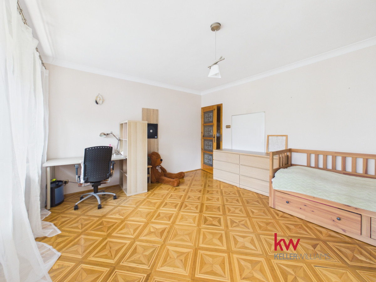 Pogoń | Duży dom + garaż 50m2 na pięknej działce