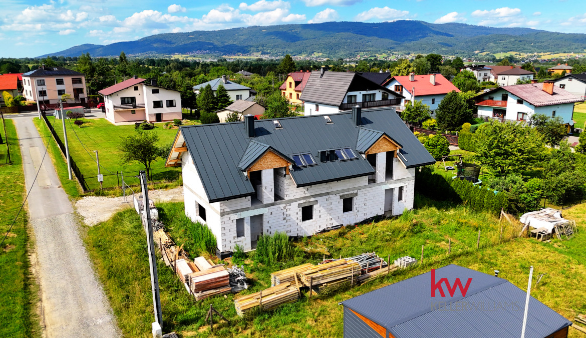 Nowoczesny bliźniak z widokiem na góry – Kalna | 2