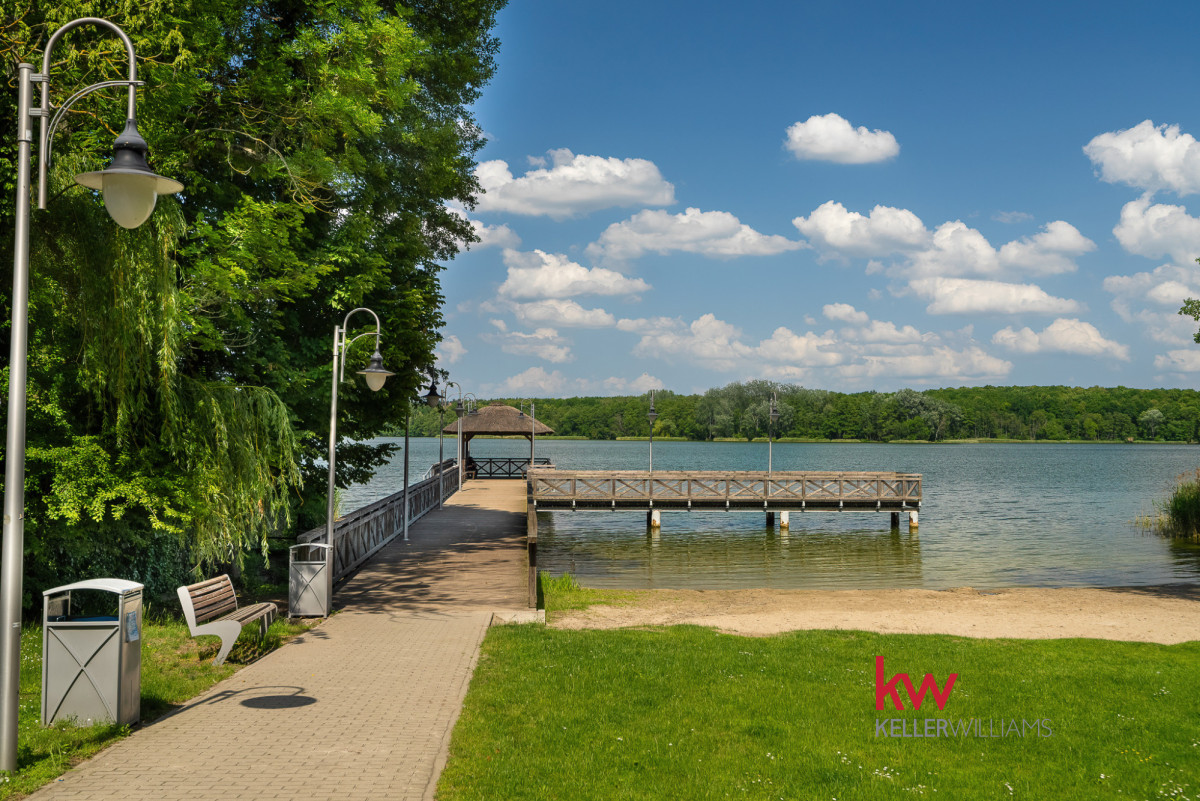 Posesja rezydencjonalna Staw | 2230 m² | Chyby
