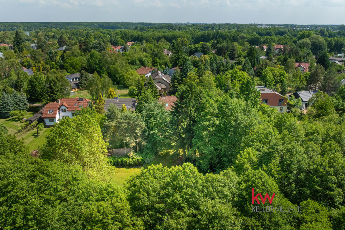 Posesja rezydencjonalna Staw | 2230 m² | Chyby